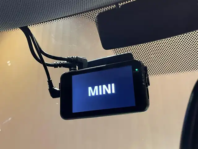 ＭＩＮＩ ミニ クロスオーバー クーパー D 愛知県 2018(平30)年 5万km アイランドブルー 純正ナビ/バックカメラ/Bluetooth/アダプティブクルーズコントロール/アイドリングストップ/純正ドライブレコーダー/インテリジェントセーフティ/パワーテールゲート/ルームミラーETC/純正ブラック17インチアルミ