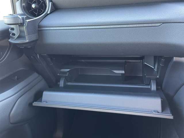 トヨタ ランドクルーザー ２５０ VX 愛知県 2024(令6)年 0.1千km プラチナホワイトパールマイカ /禁煙車//ワンオーナー//サンルーフ//モデリスタパッケージ//モデリスタオーバーフェンダー//モデリスタリアスポイラー//モデリスタリヤバンパーステップガード//モデリスタシグネチャーイルミブレード//モデリスタLEDスマートフットライト//12.3インチディスプレイオーディオ//フルセグTV/BT/USB/Miracast//パノラミックビューモニター//黒革シート//エアシート//シートヒーター//パワーシート//ETC2.0//デジタルインナーミラー//パワーバックドア//ルーフレール//サイドステップ//MTモード付AT//純正ドライブレコーダー//PCS/LDA/BSM/PDA/RSA/ACC/RCTA/RCD/クリアランスソナー/安心降車アシスト/後方車両接近検知//オートリトラウィンカーミラー//LEDオートライト//オートハイビーム//ヘッドライトウォッシャー//純正フロアマット//純正ドアバイザー//純正トノカバー//純正ラゲージソフトトレイ//プロジェクションカーテンイルミ//ドアエッジプロテクター//革巻きステアリング//ステアリングスイッチ//ステアリングヒーター//エアコンドリンクホルダー//GPSレーダー探知機//スペアスマートキー//新車時保証書//取扱説明書