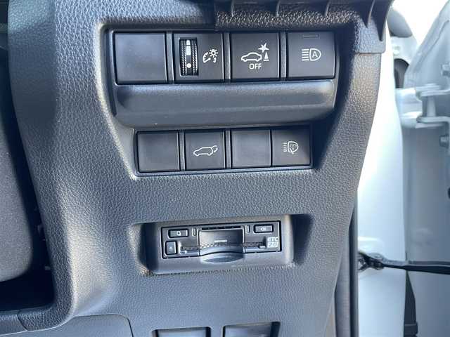 トヨタ ランドクルーザー ２５０ VX 愛知県 2024(令6)年 0.1千km プラチナホワイトパールマイカ /禁煙車//ワンオーナー//サンルーフ//モデリスタパッケージ//モデリスタオーバーフェンダー//モデリスタリアスポイラー//モデリスタリヤバンパーステップガード//モデリスタシグネチャーイルミブレード//モデリスタLEDスマートフットライト//12.3インチディスプレイオーディオ//フルセグTV/BT/USB/Miracast//パノラミックビューモニター//黒革シート//エアシート//シートヒーター//パワーシート//ETC2.0//デジタルインナーミラー//パワーバックドア//ルーフレール//サイドステップ//MTモード付AT//純正ドライブレコーダー//PCS/LDA/BSM/PDA/RSA/ACC/RCTA/RCD/クリアランスソナー/安心降車アシスト/後方車両接近検知//オートリトラウィンカーミラー//LEDオートライト//オートハイビーム//ヘッドライトウォッシャー//純正フロアマット//純正ドアバイザー//純正トノカバー//純正ラゲージソフトトレイ//プロジェクションカーテンイルミ//ドアエッジプロテクター//革巻きステアリング//ステアリングスイッチ//ステアリングヒーター//エアコンドリンクホルダー//GPSレーダー探知機//スペアスマートキー//新車時保証書//取扱説明書