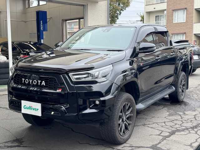 トヨタ ハイラックス Z GRスポーツ 道東・釧路十勝 2021(令3)年 4.6万km アティチュードブラックマイカ パートタイム4WDシステム/寒冷地仕様/純正ナビ/  （Bluetooth）/全方位カメラ/プリクラッシュセーフティ/レーンディパーチャーアラート/レーダークルーズコントロール/ロードサインアシスト（RSA）/先行車発進告知機能（TMN）/ヒルスタートアシストコントロール（HAC）/LEDヘッドライト/LEDフォグライト/フロントワイパーデアイサ―/ミラーヒーター/リヤフォグライト/パワーシート/ハーフレザーシート/コーナーセンサー/アイドリングストップ/ステアリングリモコン/革巻きステアリング/パドルシフト/横滑り防止装置/リヤデフロック/USBソケット/ETC/ドアバイザー/社外フロアマット/スペアタイヤ/社外マフラー（JAOS/BATTLEZ）/KYBリフトアップキット（１インチ）/リヤ三面スモーク施工/純正エンジンスターター/スマートキー/エンジンプッシュスタート/スペアキー/取扱説明書/保証書/ナビ取説/純正18インチアルミホイール