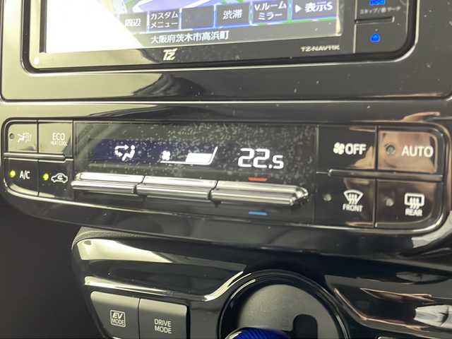 トヨタ プリウス Sツーリングセレクション 大阪府 2020(令2)年 5.7万km アティチュードブラックマイカ モデリスタエアロ　/社外SDナビ　TZ-NAV11K/【BT/フルセグTV/DVD】/バックカメラ/ETC/ドライブレコーダー前方のみ/衝突被害軽減システム/レーンキープアシスト/クルーズコントロール追従無し/オートライト/社外フロアマット/シートヒーター　D+N席/社外17インチアルミホイール