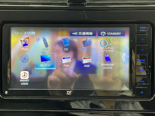 トヨタ プリウス Sツーリングセレクション 大阪府 2020(令2)年 5.7万km アティチュードブラックマイカ モデリスタエアロ　/社外SDナビ　TZ-NAV11K/【BT/フルセグTV/DVD】/バックカメラ/ETC/ドライブレコーダー前方のみ/衝突被害軽減システム/レーンキープアシスト/クルーズコントロール追従無し/オートライト/社外フロアマット/シートヒーター　D+N席/社外17インチアルミホイール