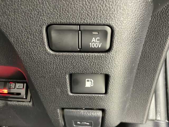 トヨタ プリウス Sツーリングセレクション 大阪府 2020(令2)年 5.7万km アティチュードブラックマイカ モデリスタエアロ　/社外SDナビ　TZ-NAV11K/【BT/フルセグTV/DVD】/バックカメラ/ETC/ドライブレコーダー前方のみ/衝突被害軽減システム/レーンキープアシスト/クルーズコントロール追従無し/オートライト/社外フロアマット/シートヒーター　D+N席/社外17インチアルミホイール