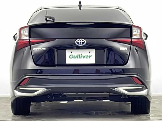 トヨタ プリウス Sツーリングセレクション 大阪府 2020(令2)年 5.7万km アティチュードブラックマイカ モデリスタエアロ　/社外SDナビ　TZ-NAV11K/【BT/フルセグTV/DVD】/バックカメラ/ETC/ドライブレコーダー前方のみ/衝突被害軽減システム/レーンキープアシスト/クルーズコントロール追従無し/オートライト/社外フロアマット/シートヒーター　D+N席/社外17インチアルミホイール