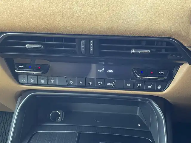 マツダ ＣＸ－６０ XD HV プレミアムスポーツ 道央・札幌 2024(令6)年 3.2万km ソウルレッドクリスタルM ・４WD/・純正SDナビゲーション/　BT/フルセグ/HDMI/USB/・パノラマサンルーフ/・BOSEサウンド/・純正ドライブレコーダー前後/・リアシートUSB給電2口/・i-ACTIVESENSE/・パワーバックドア/・レーダークルーズコントロール/・横滑り防止装置/・前後コーナーセンサー/・レーンキープアシスト/・オートライト/・オートマチックハイビーム/・LEDヘッドライト/・AC１００V充電/・純正ラバーマット/・パドルシフト/・スマートキー/・プッシュスター/・スペアキー1本/・革巻ステアリング/・保証書あり/・取説あり