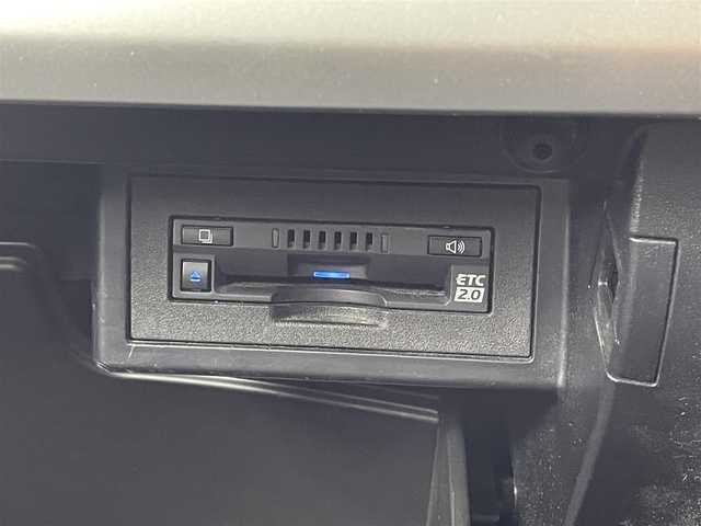 トヨタ ランドクルーザー プラド TX Lパッケージ ブラックED 道央・札幌 2020(令2)年 1.8万km ホワイトパールクリスタルシャイン ・４WD/・ワンオーナー/・MOPナビ/　Miracast/BT/USB/・ステアリングスイッチ/・マルチテレインモニター/・ビルトインETC2.0/・ドライブレコーダー前後（ZDR016）/・トヨタセーフティセンス/　PCS/LDA/RSA/　ソナー/先行車発進告知/・アダプティブクルーズコントロール/・横滑り防止装置/・ABS/・オートマチックハイビーム/・オートライト/・LEDヘッドライト/・LEDフォグランプ/・ミラーウィンカー/・オートリトラクタブルドアミラー/・ヘッドランプウォッシャー/・自動防眩式ルームミラー/・社外フロアマット/・純正１８インチAW/・プッシュスタート/・スマートキー/・スペアキー/・取/保