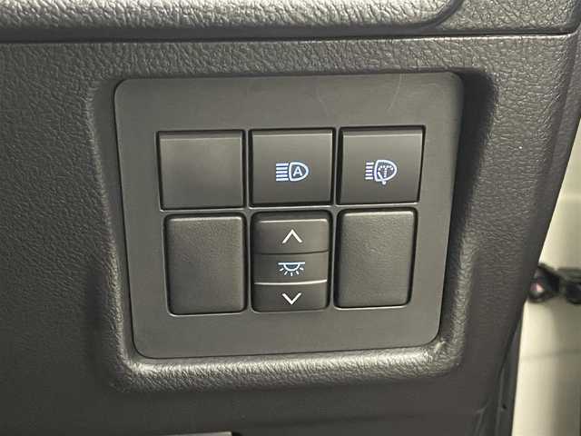 トヨタ ランドクルーザー プラド TX Lパッケージ ブラックED 道央・札幌 2020(令2)年 1.8万km ホワイトパールクリスタルシャイン ・４WD/・ワンオーナー/・MOPナビ/　Miracast/BT/USB/・ステアリングスイッチ/・マルチテレインモニター/・ビルトインETC2.0/・ドライブレコーダー前後（ZDR016）/・トヨタセーフティセンス/　PCS/LDA/RSA/　ソナー/先行車発進告知/・アダプティブクルーズコントロール/・横滑り防止装置/・ABS/・オートマチックハイビーム/・オートライト/・LEDヘッドライト/・LEDフォグランプ/・ミラーウィンカー/・オートリトラクタブルドアミラー/・ヘッドランプウォッシャー/・自動防眩式ルームミラー/・社外フロアマット/・純正１８インチAW/・プッシュスタート/・スマートキー/・スペアキー/・取/保