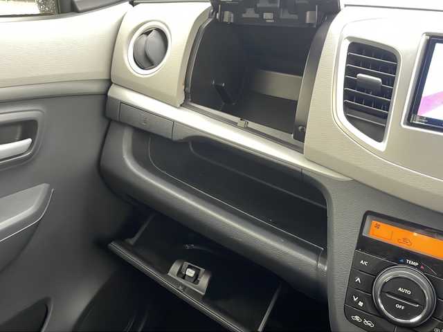 スズキ ワゴンＲ FZ 福井県 2014(平26)年 5.2万km イノセントピンクパールメタリック 登録時走行距離51973ｋｍ/４WD/レーダーブレーキサポート/社外メモリナビゲーション/（CD/DVD/BT）/ワンセグテレビ/シートヒーター/ドライブレコーダー/ライトレベライザー/ドアバイザー/プッシュスタート/スマートキー/保証書/取扱説明書