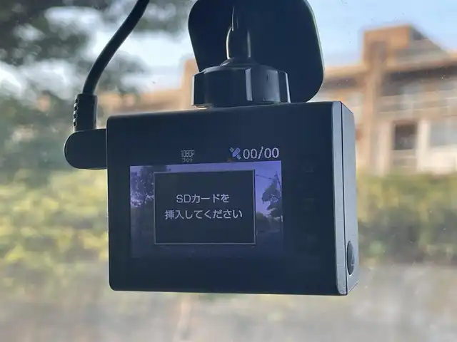 トヨタ ルーミー G 福岡県 2018(平30)年 10.6万km レーザーブルークリスタルシャイン (株)IDOMが運営する【じしゃロン八幡西店】の自社ローン専用車両になります。こちらは現金またはオートローンご利用時の価格です。自社ローンご希望の方は別途その旨お申付け下さい/社外ナビ　CN-RA03WD/TV/CD/DVD/BT/両側パワースライドドア/クルーズコントロール/ドライブレコーダー/アイドリングストップ/プッシュスタート