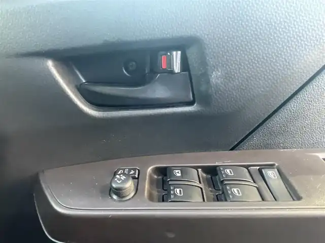 トヨタ ルーミー G 福岡県 2018(平30)年 10.6万km レーザーブルークリスタルシャイン (株)IDOMが運営する【じしゃロン八幡西店】の自社ローン専用車両になります。こちらは現金またはオートローンご利用時の価格です。自社ローンご希望の方は別途その旨お申付け下さい/社外ナビ　CN-RA03WD/TV/CD/DVD/BT/両側パワースライドドア/クルーズコントロール/ドライブレコーダー/アイドリングストップ/プッシュスタート