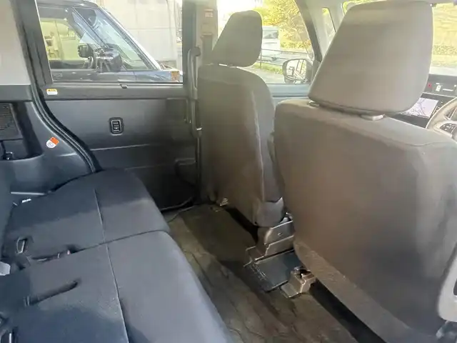 トヨタ ルーミー G 福岡県 2018(平30)年 10.6万km レーザーブルークリスタルシャイン (株)IDOMが運営する【じしゃロン八幡西店】の自社ローン専用車両になります。こちらは現金またはオートローンご利用時の価格です。自社ローンご希望の方は別途その旨お申付け下さい/社外ナビ　CN-RA03WD/TV/CD/DVD/BT/両側パワースライドドア/クルーズコントロール/ドライブレコーダー/アイドリングストップ/プッシュスタート