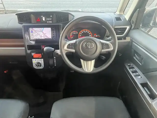 トヨタ ルーミー G 福岡県 2018(平30)年 10.6万km レーザーブルークリスタルシャイン (株)IDOMが運営する【じしゃロン八幡西店】の自社ローン専用車両になります。こちらは現金またはオートローンご利用時の価格です。自社ローンご希望の方は別途その旨お申付け下さい/社外ナビ　CN-RA03WD/TV/CD/DVD/BT/両側パワースライドドア/クルーズコントロール/ドライブレコーダー/アイドリングストップ/プッシュスタート