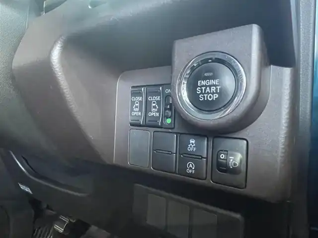 トヨタ ルーミー G 福岡県 2018(平30)年 10.6万km レーザーブルークリスタルシャイン (株)IDOMが運営する【じしゃロン八幡西店】の自社ローン専用車両になります。こちらは現金またはオートローンご利用時の価格です。自社ローンご希望の方は別途その旨お申付け下さい/社外ナビ　CN-RA03WD/TV/CD/DVD/BT/両側パワースライドドア/クルーズコントロール/ドライブレコーダー/アイドリングストップ/プッシュスタート