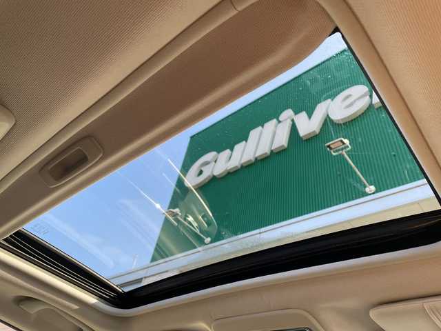 スバル レヴォーグ 1．6GT アイサイト プラウドED 道央・札幌 2016(平28)年 7.5万km ラピスブルーP ・４WD/・アイサイト/・社外ナビ/　CD＆DVD＆BT＆TV＆HDMI/・バックカメラ/・サイドカメラ/・パワーシート/・サンルーフ/・ブラインドスポットモニター/・レーンキープアシスト/・レーダークルーズコントロール/・オートライト/・オートエアコン/・電動格納ミラー/・アイドリングストップ/・ETC/・MT付きAT/・パドルシフト/・社外AW＆冬タイヤ積込/・プッシュスタート/・スマートキー/・純正フロアマット/・ドアバイザー/・ウィンカーミラー/・フォグライト/・スペアキー