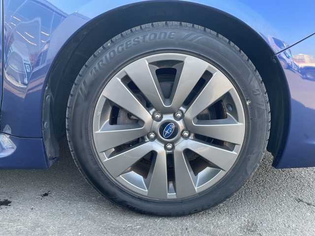 スバル レヴォーグ 1．6GT アイサイト プラウドED 道央・札幌 2016(平28)年 7.5万km ラピスブルーP ・４WD/・アイサイト/・社外ナビ/　CD＆DVD＆BT＆TV＆HDMI/・バックカメラ/・サイドカメラ/・パワーシート/・サンルーフ/・ブラインドスポットモニター/・レーンキープアシスト/・レーダークルーズコントロール/・オートライト/・オートエアコン/・電動格納ミラー/・アイドリングストップ/・ETC/・MT付きAT/・パドルシフト/・社外AW＆冬タイヤ積込/・プッシュスタート/・スマートキー/・純正フロアマット/・ドアバイザー/・ウィンカーミラー/・フォグライト/・スペアキー