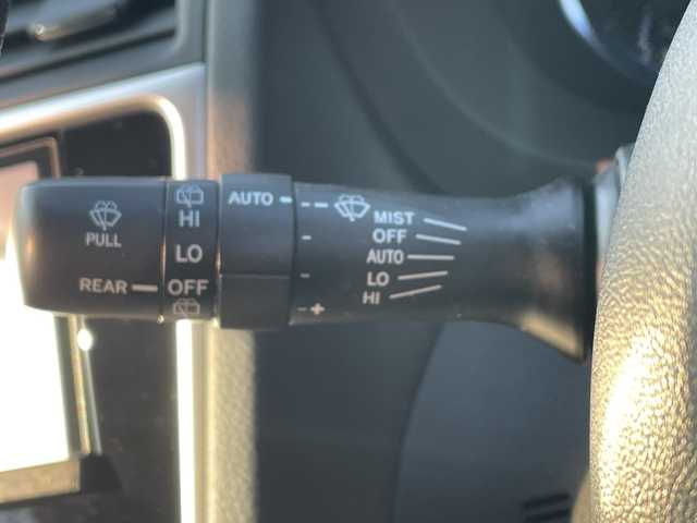 スバル レヴォーグ 1．6GT アイサイト プラウドED 道央・札幌 2016(平28)年 7.5万km ラピスブルーP ・４WD/・アイサイト/・社外ナビ/　CD＆DVD＆BT＆TV＆HDMI/・バックカメラ/・サイドカメラ/・パワーシート/・サンルーフ/・ブラインドスポットモニター/・レーンキープアシスト/・レーダークルーズコントロール/・オートライト/・オートエアコン/・電動格納ミラー/・アイドリングストップ/・ETC/・MT付きAT/・パドルシフト/・社外AW＆冬タイヤ積込/・プッシュスタート/・スマートキー/・純正フロアマット/・ドアバイザー/・ウィンカーミラー/・フォグライト/・スペアキー