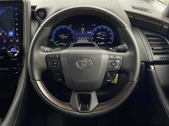 トヨタ アルファードハイブリット Z 秋田県 2025(令7)年 1万km プラチナホワイトパールマイカ 4WD/寒冷地仕様/純正14型ナビ/Bluetooth/フルセグ/バックカメラ/両側パワースライドドア/パワーバックドア/レーダークルーズコントロール/オットマン/レザーシート/パワーシート/シートヒーター/ベンチレーション/クリアランスソナー/ビルトインETC/アイドリングストップ/純正フロアマット/純正アルミホイール/横滑り防止装置/レーンキープアシスト/盗難防止装置/オートライト/オートマチックハイビーム/衝突被害軽減システム/スマートキー