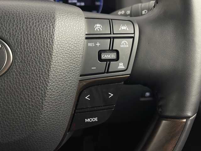 トヨタ アルファードハイブリット Z 秋田県 2025(令7)年 1万km プラチナホワイトパールマイカ 4WD/寒冷地仕様/純正14型ナビ/Bluetooth/フルセグ/バックカメラ/両側パワースライドドア/パワーバックドア/レーダークルーズコントロール/オットマン/レザーシート/パワーシート/シートヒーター/ベンチレーション/クリアランスソナー/ビルトインETC/アイドリングストップ/純正フロアマット/純正アルミホイール/横滑り防止装置/レーンキープアシスト/盗難防止装置/オートライト/オートマチックハイビーム/衝突被害軽減システム/スマートキー