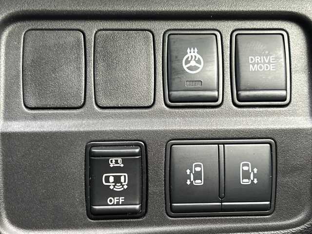 日産 セレナ マルチベッド e－パワーHWS V 千葉県 2020(令2)年 3.7万km ブリリアントホワイトパール 9型ナビ　バックカメラ　プロパイロット　両側パワースライドドア　ハンズフリーオートスライド　シートヒーター　ステアリングヒーター　ＥＴＣ　純正ドラレコ　フルセグＴＶ　Ｂｔ　ＤＶＤ　Ｂｌｕ－ｒａｙ　エアロ