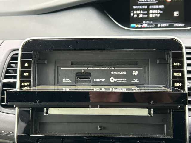 日産 セレナ マルチベッド e－パワーHWS V 千葉県 2020(令2)年 3.7万km ブリリアントホワイトパール 9型ナビ　バックカメラ　プロパイロット　両側パワースライドドア　ハンズフリーオートスライド　シートヒーター　ステアリングヒーター　ＥＴＣ　純正ドラレコ　フルセグＴＶ　Ｂｔ　ＤＶＤ　Ｂｌｕ－ｒａｙ　エアロ