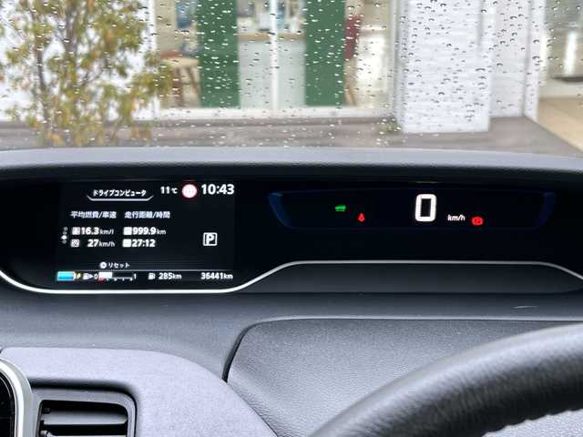 日産 セレナ マルチベッド e－パワーHWS V 千葉県 2020(令2)年 3.7万km ブリリアントホワイトパール 9型ナビ　バックカメラ　プロパイロット　両側パワースライドドア　ハンズフリーオートスライド　シートヒーター　ステアリングヒーター　ＥＴＣ　純正ドラレコ　フルセグＴＶ　Ｂｔ　ＤＶＤ　Ｂｌｕ－ｒａｙ　エアロ