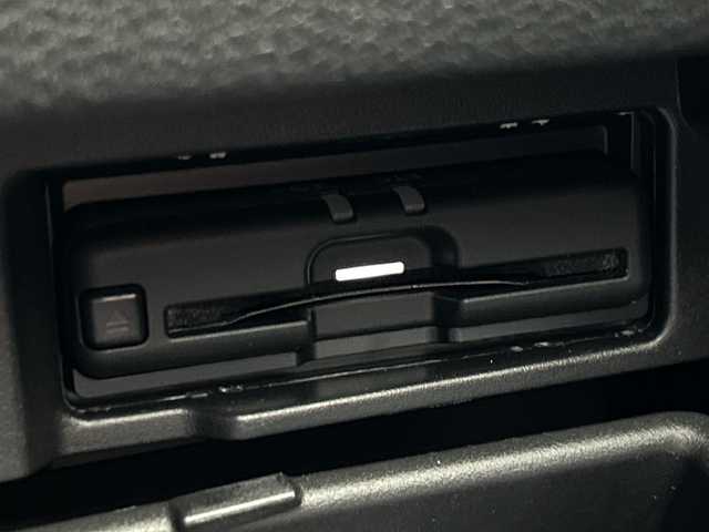 日産 セレナ マルチベッド e－パワーHWS V 千葉県 2020(令2)年 3.7万km ブリリアントホワイトパール 9型ナビ　バックカメラ　プロパイロット　両側パワースライドドア　ハンズフリーオートスライド　シートヒーター　ステアリングヒーター　ＥＴＣ　純正ドラレコ　フルセグＴＶ　Ｂｔ　ＤＶＤ　Ｂｌｕ－ｒａｙ　エアロ