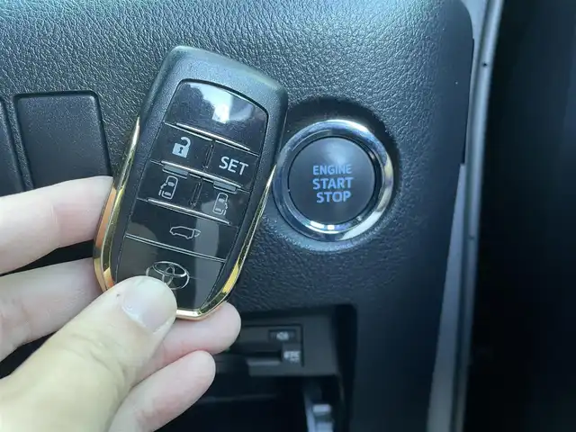 トヨタ ヴェルファイア 2.5Z Aエディデョン ゴールデンアイズ 東京都 2016(平28)年 3.2万km ブラック アルパイン１１インチナビ/（CD/DVD/BT/フルセグ）/バックカメラ/アルパイン１２．８インチ後席モニター/アルパインビルトインカーアロマ/プリクラッシュセーフティ/レーダークルーズコントロール/前後コーナーセンサー/純正17インチAW/ＴＥＩＮ車高調/スペアタイヤ/ＬＥＤヘッドライト/社外LEDルームランプ/ハーフレザーシート/保証書/取扱説明書/記録簿/スマートキー×2