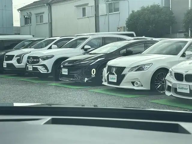 レクサス ＲＸ 450h バージョンL 兵庫県 2017(平29)年 2.8万km ブラック /OP ムーンルーフ（チルト&スライド）//純正12.3インチSDナビ//地デジ/DVD/BT/USB/AUX//走行中視聴可能//ステアリングリモコン（ハンドルヒーター付）//パノラミックビューモニター//フルカラーヘッドアップディスプレイ//黒本革シート//ヒーター/ベンチレーション/パワーシート（前席メモリ付）//後席ヒーター/電動リクライニング//2列目電動格納シート//3眼LEDヘッドランプ//LEDフォグランプ//シーケンシャルターンランプ//純正20インチAW//ビルトインETC//前方ドライブレコーダー/【セーフティ】//プリクラッシュセーフティ（PCS）//レーンキーピングアシスト（LKA）//レーダークルーズコントロール//オートマチックハイビーム（AHB）//ブラインドスポットモニター（BSM）//タイヤ空気圧ウォーニング（TPMS）//インテリジェントクリアランスソナー（ICS）//クリアランスソナー//リヤクロストラフィックアラート（RCTA）