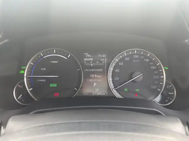 レクサス ＲＸ 450h バージョンL 兵庫県 2017(平29)年 2.8万km ブラック /OP ムーンルーフ（チルト&スライド）//純正12.3インチSDナビ//地デジ/DVD/BT/USB/AUX//走行中視聴可能//ステアリングリモコン（ハンドルヒーター付）//パノラミックビューモニター//フルカラーヘッドアップディスプレイ//黒本革シート//ヒーター/ベンチレーション/パワーシート（前席メモリ付）//後席ヒーター/電動リクライニング//2列目電動格納シート//3眼LEDヘッドランプ//LEDフォグランプ//シーケンシャルターンランプ//純正20インチAW//ビルトインETC//前方ドライブレコーダー/【セーフティ】//プリクラッシュセーフティ（PCS）//レーンキーピングアシスト（LKA）//レーダークルーズコントロール//オートマチックハイビーム（AHB）//ブラインドスポットモニター（BSM）//タイヤ空気圧ウォーニング（TPMS）//インテリジェントクリアランスソナー（ICS）//クリアランスソナー//リヤクロストラフィックアラート（RCTA）