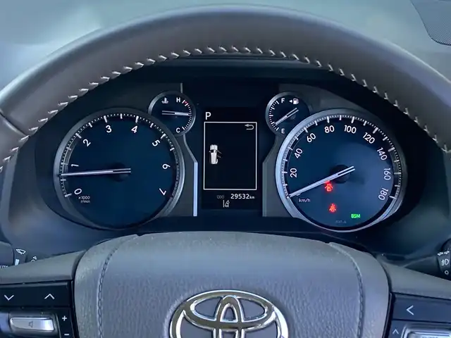 トヨタ ランドクルーザー プラド TX Lパッケージ 香川県 2022(令4)年 3万km ホワイトパールクリスタルシャイン 登録時走行距離：29532km/メーカー純正9型ナビ/　BT接続 フルセグTV/パノラミックビューモニター/プリクラッシュセーフティシステム/レーダークルーズコントロール/レーンキープアシスト/クリアランスソナー/ブラインドスポットモニター/オートハイビーム/LEDヘッドライト/オートライト/フォグランプ/ヘッドライトウォッシャー/ルーフレール/ベージュレザーシート/シートヒーター/エアシート/パワーシート/ビルトインETC2.0/プッシュスタート/スマートキー