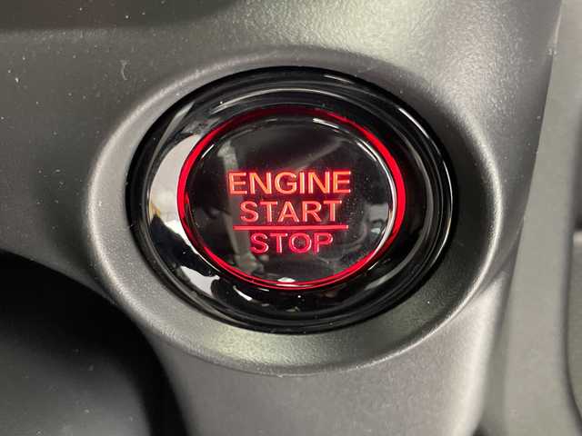 ホンダ Ｎ ＢＯＸ カスタム 千葉県 2024(令6)年 0.2万km クリスタルブラックパール ダブルサイドエアバック/カーテンエアバック/横滑り防止/衝突軽減/コーナーセンサー前後/レーンキープアシスト/オーディオディスプレイ/Bluetooth接続/純正フロアマット/電動格納ドアミラー/オートライト