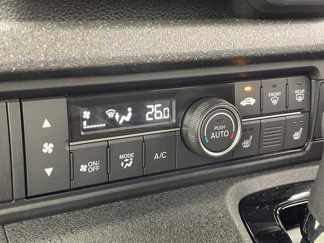 ホンダ Ｎ ＢＯＸ カスタム 千葉県 2024(令6)年 0.2万km クリスタルブラックパール ダブルサイドエアバック/カーテンエアバック/横滑り防止/衝突軽減/コーナーセンサー前後/レーンキープアシスト/オーディオディスプレイ/Bluetooth接続/純正フロアマット/電動格納ドアミラー/オートライト