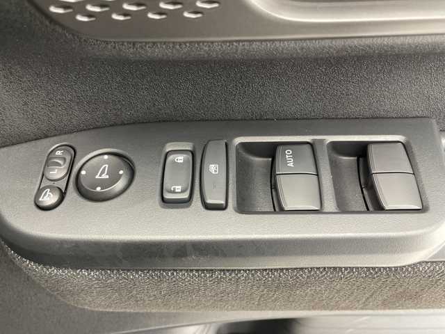 ホンダ Ｎ ＢＯＸ カスタム 千葉県 2024(令6)年 0.2万km クリスタルブラックパール ダブルサイドエアバック/カーテンエアバック/横滑り防止/衝突軽減/コーナーセンサー前後/レーンキープアシスト/オーディオディスプレイ/Bluetooth接続/純正フロアマット/電動格納ドアミラー/オートライト