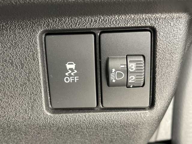 ホンダ Ｎ ＢＯＸ カスタム 千葉県 2024(令6)年 0.2万km クリスタルブラックパール ダブルサイドエアバック/カーテンエアバック/横滑り防止/衝突軽減/コーナーセンサー前後/レーンキープアシスト/オーディオディスプレイ/Bluetooth接続/純正フロアマット/電動格納ドアミラー/オートライト