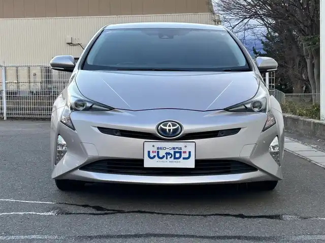 トヨタ プリウス Sセーフティプラス 福島県 2016(平28)年 14.3万km スティールブロンドM (株)IDOMが運営する【じしゃロン福島店】の自社ローン対象車両になります。こちらは現金ご利用時の価格です。自社ローンご希望の方は別途その旨お申付け下さい。/純正ナビ/（AM/FM/BT/フルセグTV/CD/DVD）/ステアリングリモコン/クルーズコントロール/コーナーセンサー/ドアバイザー/革巻きステアリングリモコン/フォグライト/HUD/禁煙車/ETC