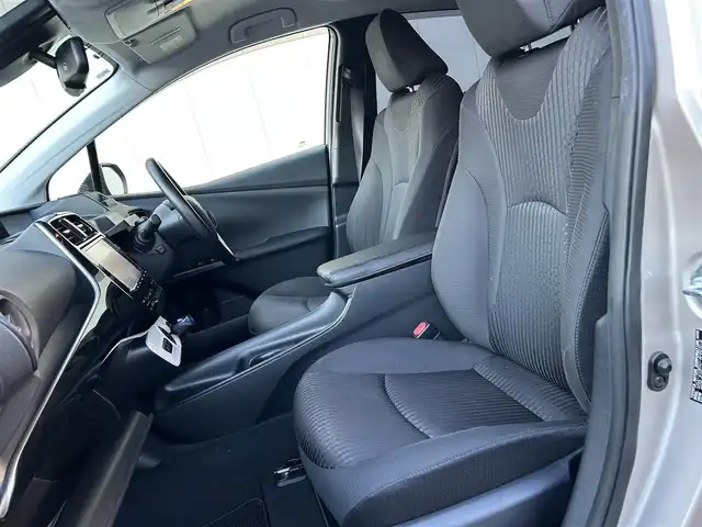 トヨタ プリウス Sセーフティプラス 福島県 2016(平28)年 14.3万km スティールブロンドM (株)IDOMが運営する【じしゃロン福島店】の自社ローン対象車両になります。こちらは現金ご利用時の価格です。自社ローンご希望の方は別途その旨お申付け下さい。/純正ナビ/（AM/FM/BT/フルセグTV/CD/DVD）/ステアリングリモコン/クルーズコントロール/コーナーセンサー/ドアバイザー/革巻きステアリングリモコン/フォグライト/HUD/禁煙車/ETC