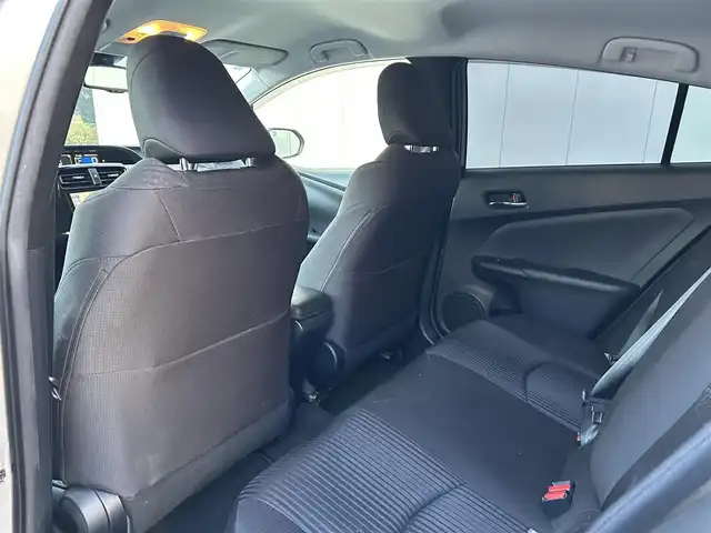 トヨタ プリウス Sセーフティプラス 福島県 2016(平28)年 14.3万km スティールブロンドM (株)IDOMが運営する【じしゃロン福島店】の自社ローン対象車両になります。こちらは現金ご利用時の価格です。自社ローンご希望の方は別途その旨お申付け下さい。/純正ナビ/（AM/FM/BT/フルセグTV/CD/DVD）/ステアリングリモコン/クルーズコントロール/コーナーセンサー/ドアバイザー/革巻きステアリングリモコン/フォグライト/HUD/禁煙車/ETC