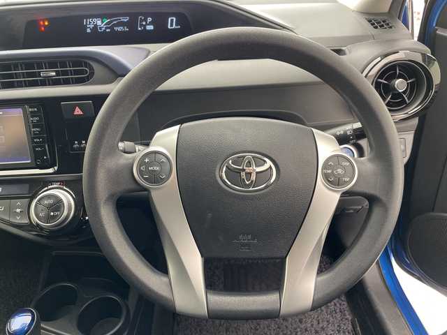 トヨタ アクア S 愛知県 2015(平27)年 4.5万km コバルトブルーメタリック 純正ナビ/ワンセグ/CD DVD/Bluetooth/バックカメラ/オートエアコン/ステアリングスイッチ/スマートキー/プッシュスタート