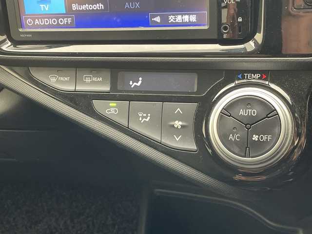 トヨタ アクア S 愛知県 2015(平27)年 4.5万km コバルトブルーメタリック 純正ナビ/ワンセグ/CD DVD/Bluetooth/バックカメラ/オートエアコン/ステアリングスイッチ/スマートキー/プッシュスタート