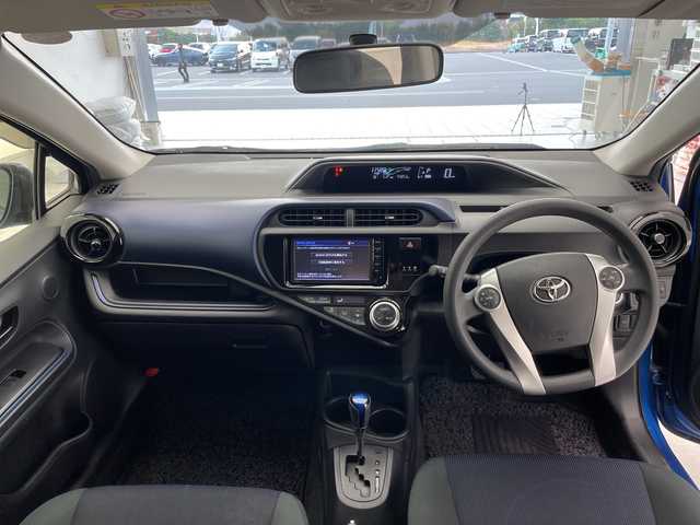 トヨタ アクア S 愛知県 2015(平27)年 4.5万km コバルトブルーメタリック 純正ナビ/ワンセグ/CD DVD/Bluetooth/バックカメラ/オートエアコン/ステアリングスイッチ/スマートキー/プッシュスタート