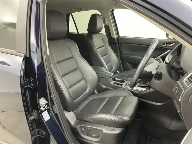 マツダ ＣＸ－５ XD Lパッケージ 岡山県 2015(平27)年 6.7万km ディープクリスタルブルーマイカ 純正ナビ/(Bluetooth/CD/DVD/フルセグTV/AUX)/本革シート/シートヒーター(運転席・助手席)/シートメモリ/レーダークルーズコントロール/オートハイビーム/LEDヘッドライト/バックカメラ/スマートキー(2本)/コーナーセンサー(後)/ビルトインETC/社外ドライブレコーダー(前後)/純正フロアマット/純正19インチアルミホイール