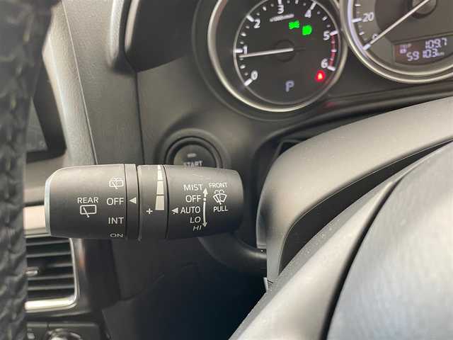 マツダ ＣＸ－５ XD Lパッケージ 埼玉県 2015(平27)年 6万km クリスタルホワイトパールマイカ 純正マルチナビ/・(CD/DVD/AM/FM/DTV/BT)/i-ACTIVSENSE/・ブラインドスポットモニタリング/・スマートシティブレーキ/・レーダークルーズコントロール/バックカメラ/クルーズコントロール/全席レザーシート/前席シートヒーター/前後ドライブレコーダー/前席パワーシート/D席メモリーシート/ETC/純正19インチAW/コーナーセンサー/スペアキーX1/保証書・取説