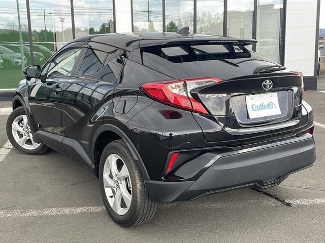 トヨタ Ｃ－ＨＲ S－T 道東・釧路十勝 2019(令1)年 2.4万km ブラックマイカ /ワンオーナー//純正メーカーナビ/(DVD/CD/FM/AM/Bluetooth/フルセグテレビ)//ETC//バックカメラ//衝突軽減ブレーキ//レーンキープアシスト//クルーズコントロール//革巻きステアリング//ステアリングリモコン//コーナーセンサー//LEDヘッドライト//オートライト//オートエアコン//スマートキー×1//プッシュスタート//12V電源//USBジャック//純正17インチアルミホイール//取扱説明書//ナビ取扱説明書//保証書