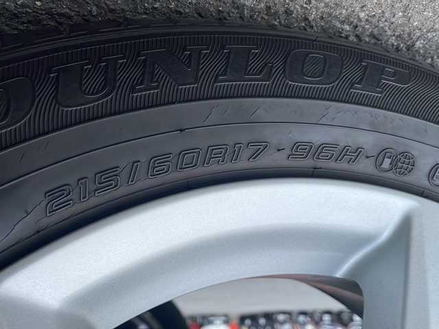 トヨタ Ｃ－ＨＲ S－T 青森県 2019(令1)年 2.4万km ブラックマイカ 4WD/ワンオーナー/純正9インチSDナビ・フルセグTV/CD・DVD・Bluetooth・SD/バックカメラ/セーフティセンス/プリクラッシュセーフティ/レーダークルーズコントロール/レーンディパーチャーアラート/オートマチックハイビーム/クリアランスソナー/ビルトインETC/LEDヘッドライト/純正17インチアルミ/スマートキー/プッシュスタート
