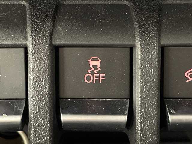 スズキ ジムニー XC 群馬県 2023(令5)年 2.5万km ブルーイッシュブラックパール3 ４ＷＤターボ　ナビ　フルセグＴＶ　ＥＴＣ　衝突被害軽減ブレーキ　レーンアシスト　クルーズコントロール　ＬＥＤヘッドライト　オートライト　シートヒーター　スマートキー　純正アルミホイール　禁煙車