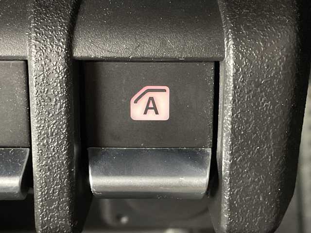 スズキ ジムニー XC 群馬県 2023(令5)年 2.5万km ブルーイッシュブラックパール3 ４ＷＤターボ　ナビ　フルセグＴＶ　ＥＴＣ　衝突被害軽減ブレーキ　レーンアシスト　クルーズコントロール　ＬＥＤヘッドライト　オートライト　シートヒーター　スマートキー　純正アルミホイール　禁煙車