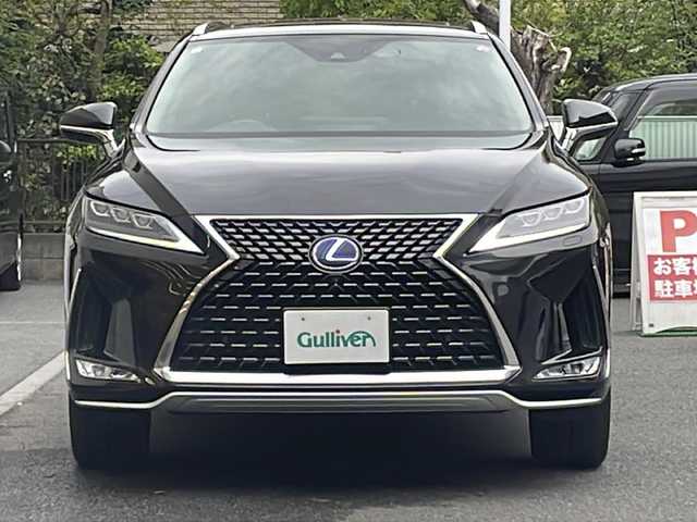 レクサス ＲＸ 450hL 埼玉県 2020(令2)年 3.5万km グラファイトブラックガラスフレーク 登録時34393km/ワンオーナー/サンルーフ/4WD/純正メモリナビ/・フルセグ/・BT/・CD/・SD/・Miracast/アラウンドビュー/衝突被害軽減システム/レーンキープアシスト/クルーズコントロール/パドルシフト/BSM/EVモード/ECOモード/Sportモード/レザーシート/パワーシート（D＋N席）/エアシート（D＋N席）/シートヒーター（D＋N席）/シートメモリー/ビルトインETC2.0/前後ドライブレコーダー/本木目＋本革ステアリング/ステアリングリモコン/ステアリングヒーター/オートライト/オートマチックハイビーム/パワーバックドア/ブレーキホールド/電動格納ミラー/ウィンカーミラー/純正フロアマット/プッシュスタート/コーナーセンサー/横滑り防止装置/ルーフレール/純正20インチアルミホイール/純正LEDヘッドライト/フォグランプ/スマートキー×2/カードキー/保証書/取説/ナビ取説
