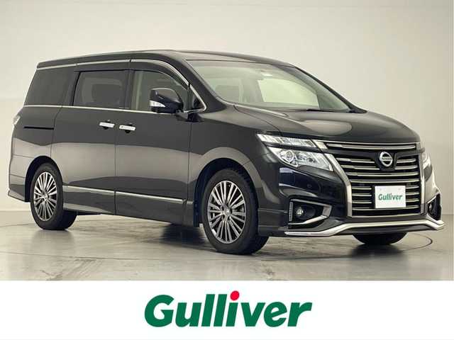 日産 エルグランド 250HWS S アーバンクロム 滋賀県 2017(平29)年 7.8万km ファントムブラック 禁煙車/純正ナビ/【CD/DVD/フルセグTV】/アラウンドビューモニター/フリップダウンモニター/ＥＴＣ/両側パワースライドドア/クルーズコントロール/ハーフレザーシート/オットマン/革巻きステアリング/ステアリングスイッチ/スマートキー