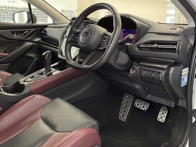 スバル レヴォーグ STIスポーツR EX 新潟県 2022(令4)年 1.2万km セラミックホワイト 4WD/純正メモリナビ/BT/USB/AUX/フルセグテレビ/フロント/サイド/バックカメラ/ドライブレコーダー/サンルーフ/衝突被害軽減ブレーキ/レーンキープアシスト/レーダークルーズコントロール/革シート/パワーシート/シートヒーター /パワーバックドア/パドルシフト/ステアリングスイッチ/コーナーセンサー/スマートキー/プッシュスタート/LEDヘッドライト/オートライト/フォグランプ/純正18インチアルミホイール