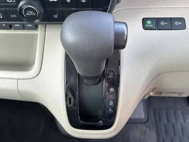 ホンダ Ｎ ＢＯＸ G L ホンダセンシング 愛媛県 2020(令2)年 0.6万km ブリティッシュグリーンP 被害衝突軽減システム/Bカメラ /禁煙車 /純正ナビ /ETC /パワステ /Bluetooth /片側パワースライドドア /純正アルミホイル /コーナーセンサー /ベンチシート /USB /純正フロアマット /ABS /横滑り防止 /レーンキープアシスト